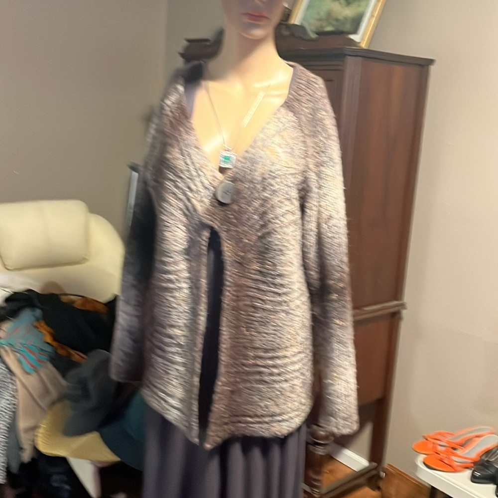 Talbot Cardigan - Picture 2 of 7